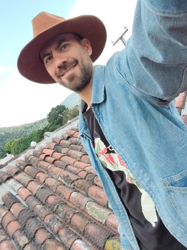 Jose Ag Tour Guide - Jaguar Negro